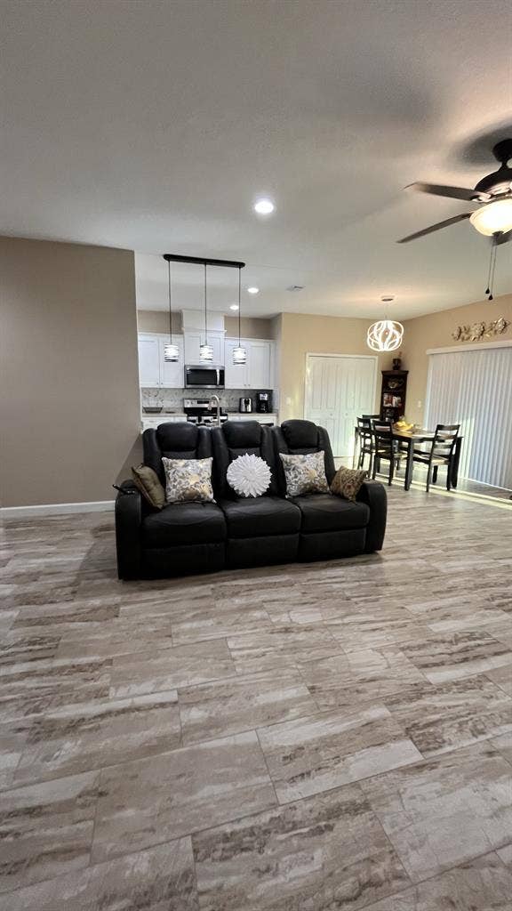 Room in Clean, Quiet Home, for men