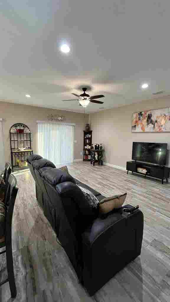 Room in Clean, Quiet Home, for men