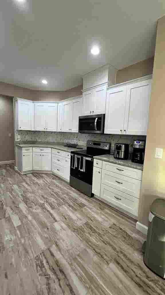 Room in Clean, Quiet Home, for men
