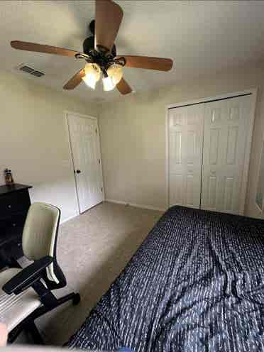 Bedrooms for rent
