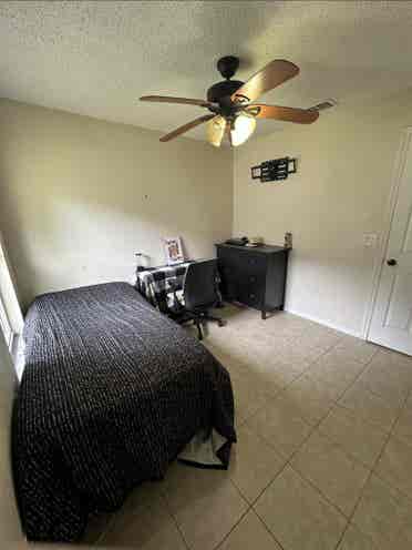 Bedrooms for rent