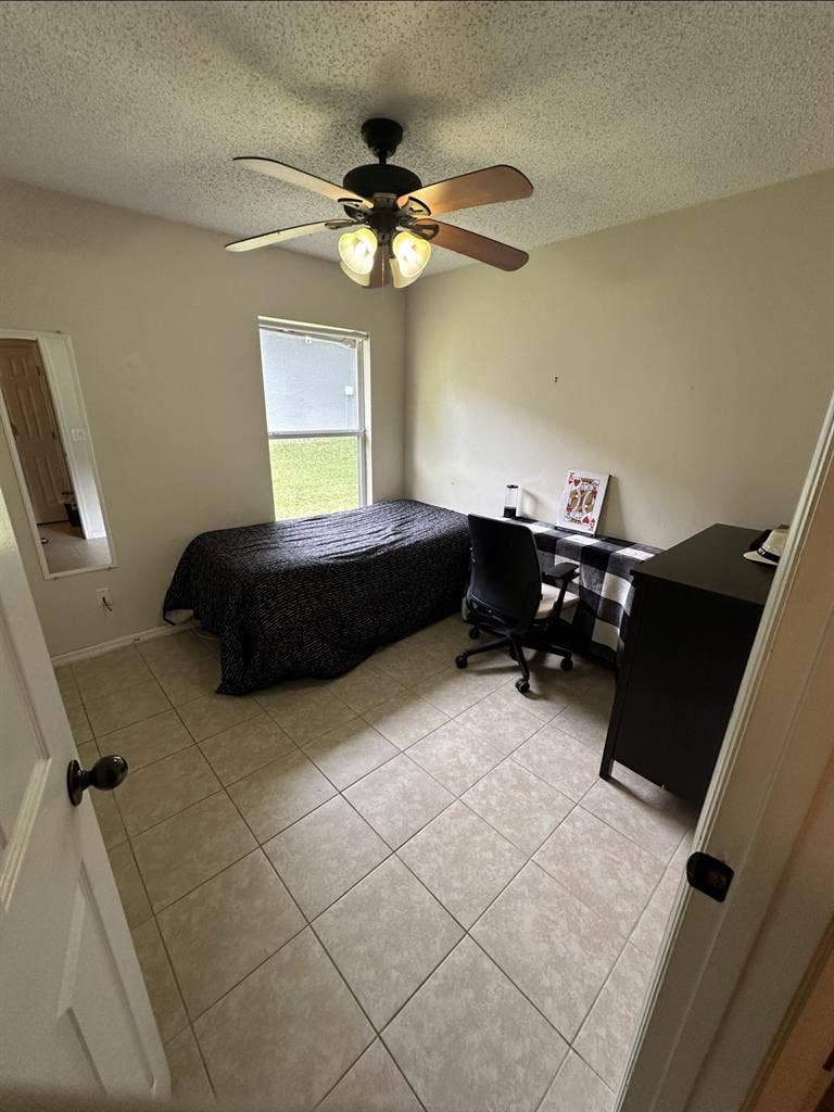 Bedrooms for rent