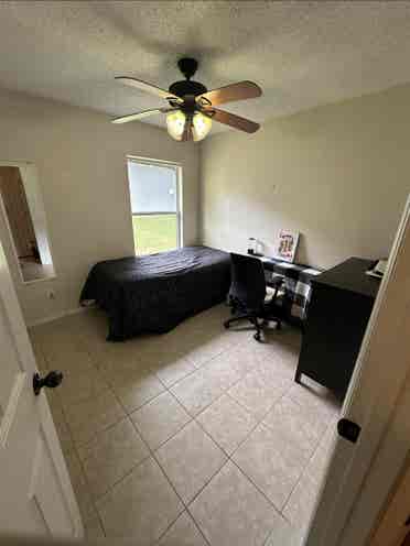 Bedrooms for rent