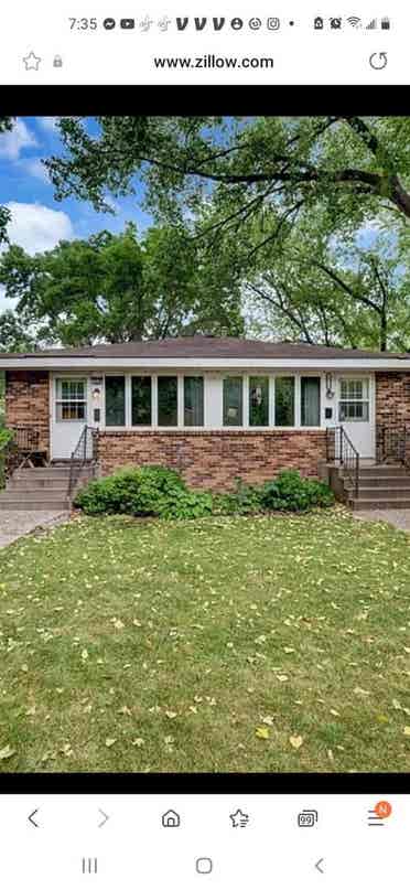 Nice room available in robbinsdale!