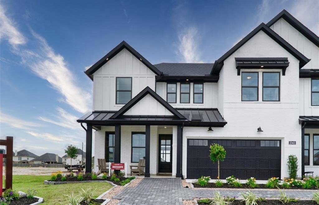 2 Upstairs Bedrooms + Living Room