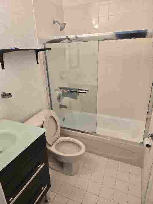 Room for Rent in Doral.