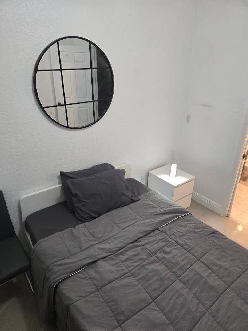Room for Rent in Doral.