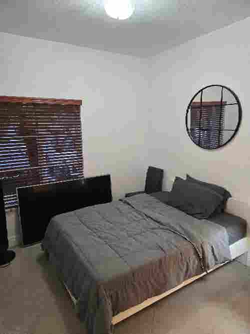 Room for Rent in Doral.