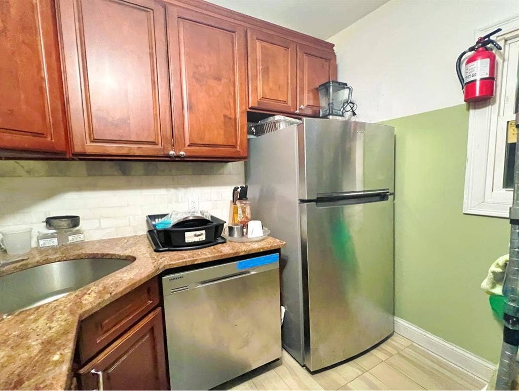 Large Private rooms available