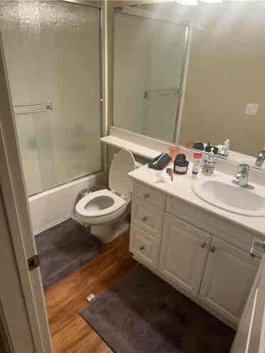 Private room + bath