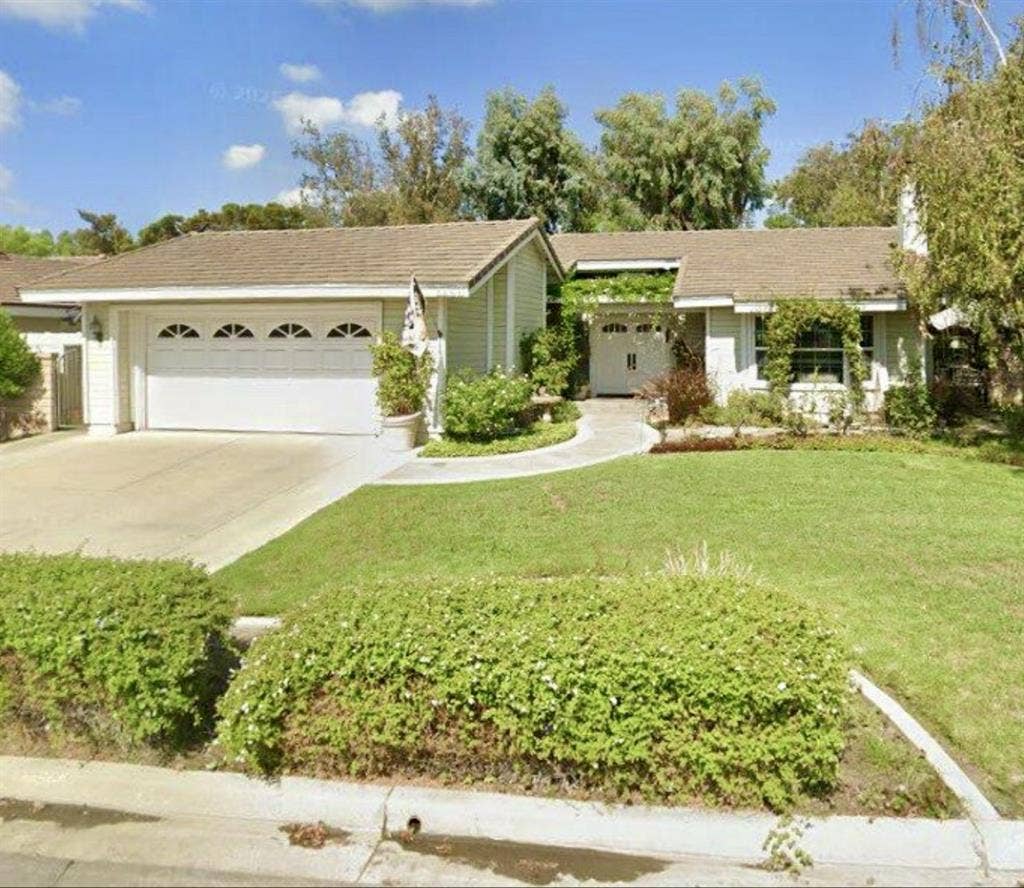 Looking for a short-term tenant