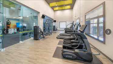 Room In Upscale Gated Community