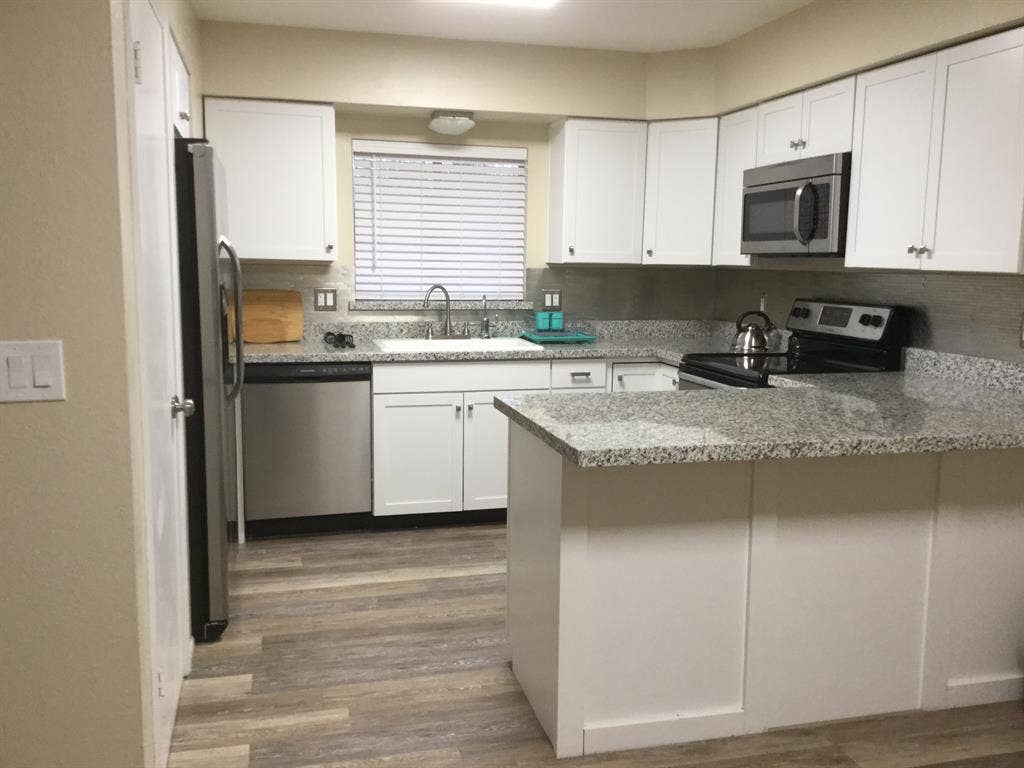 room avail July 1, Main/Price Mesa