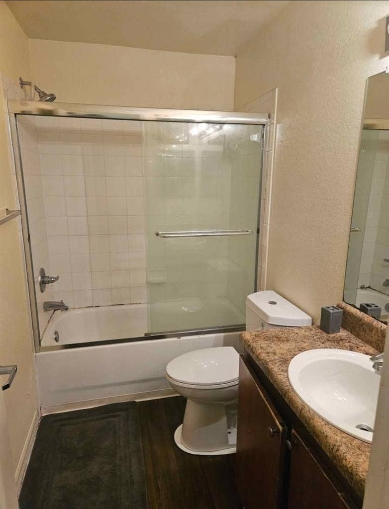 Master Bedroom for rent