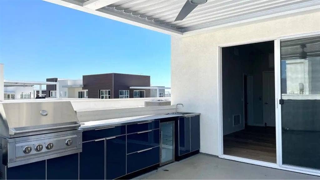 Beautiful townhouse otay ranch