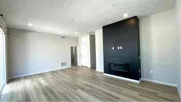 Beautiful townhouse otay ranch