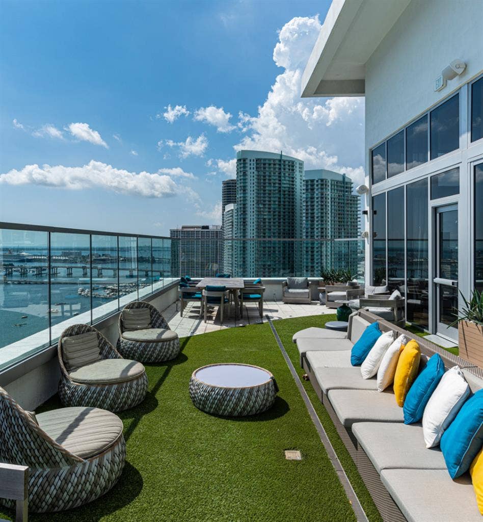 Oceanview 2 Bedroom W/Infinity Pool