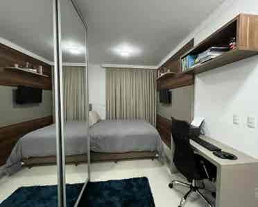 Quarto individual c suíte mobiliado