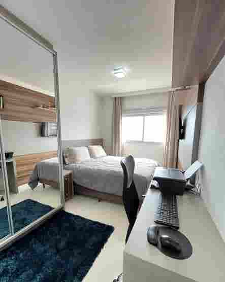 Quarto individual c suíte mobiliado