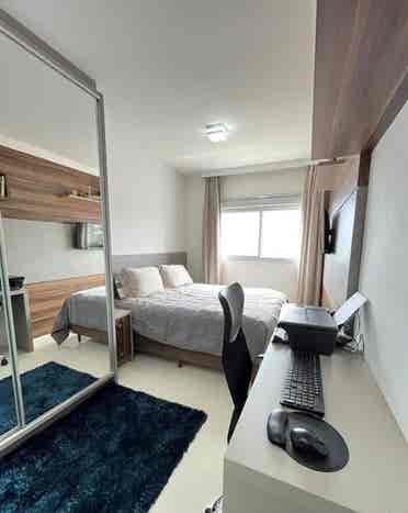 Quarto individual c suíte mobiliado