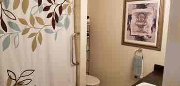 Roommate for furnished Loft Sidney