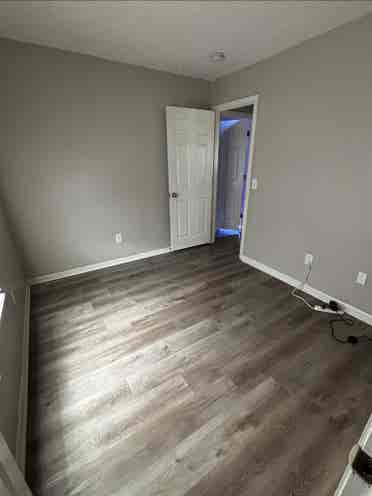 Looking for roommates