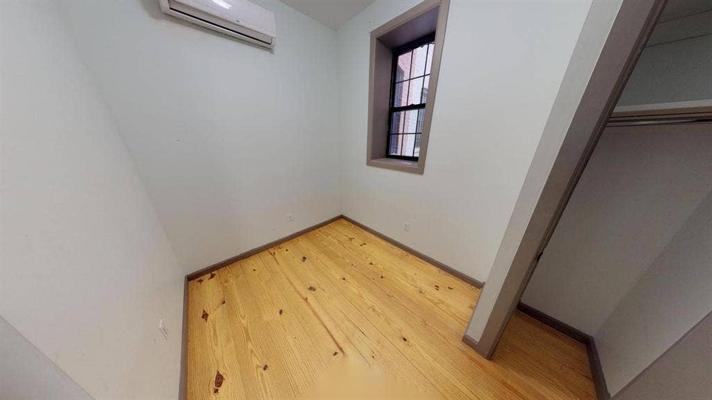 1 BR in New York