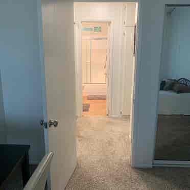 Room to rent in HB