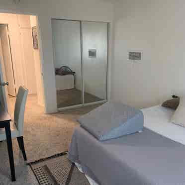 Room to rent in HB