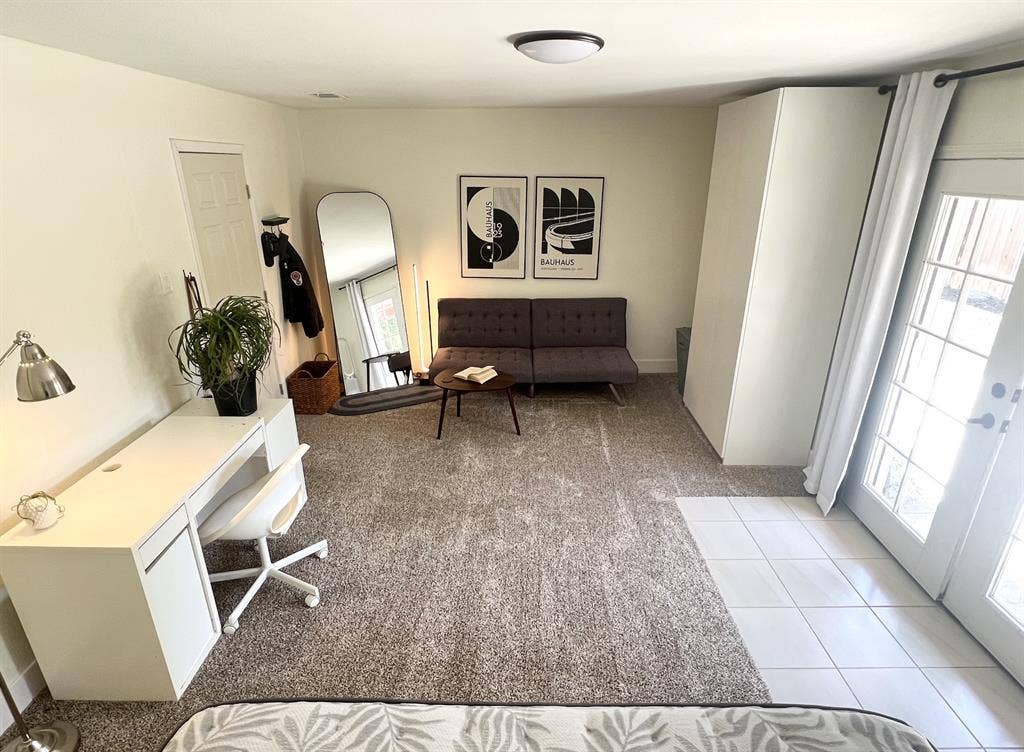 Room for Rent in Clean Home
