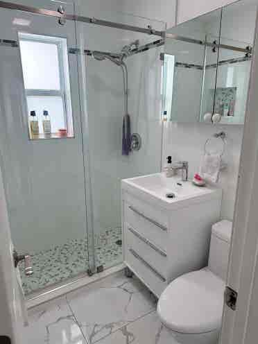 ROOM FOR RENT- Flagami area