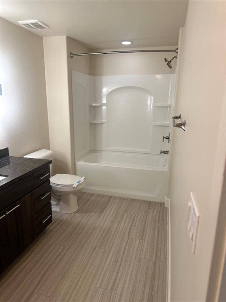 Looking for a roommate!