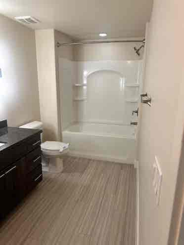 Looking for a roommate!