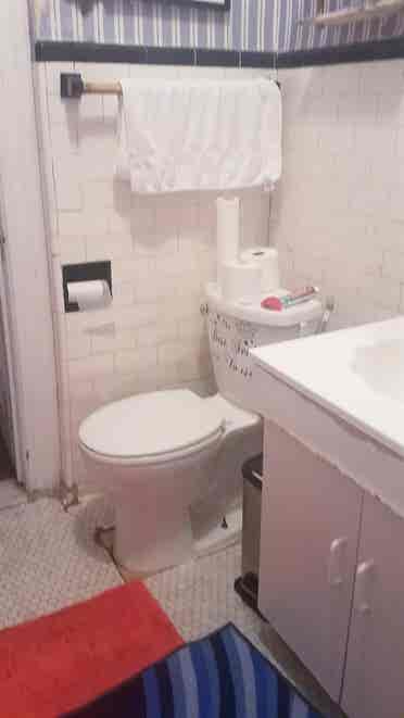Rent in park ave  a room