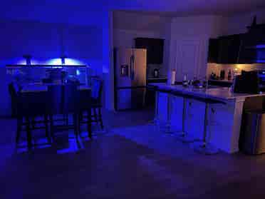 Looking for Roommate
