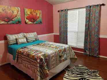 Semi furnished room near TX Med Ctr