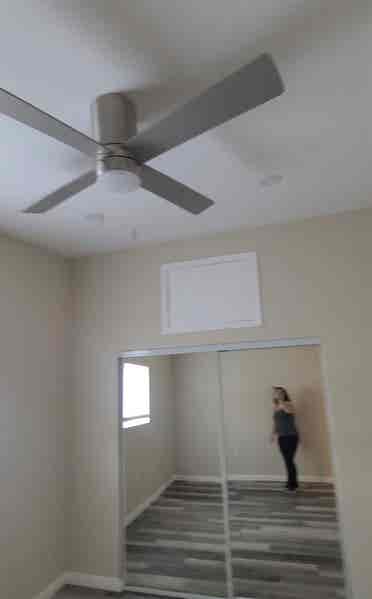 2 rooms available Sept 1st Pet Yard