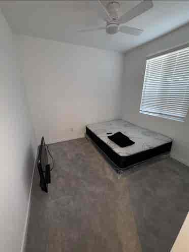 Female roommate wanted for bedroom