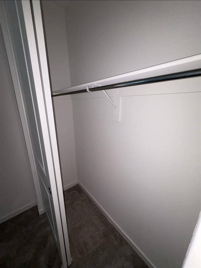 Female roommate wanted for bedroom