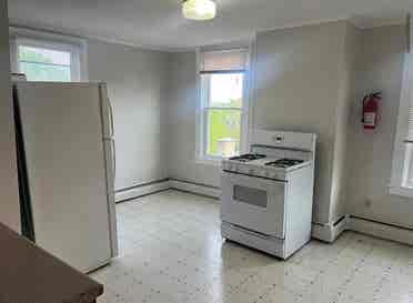 2 - bedroom, /person
