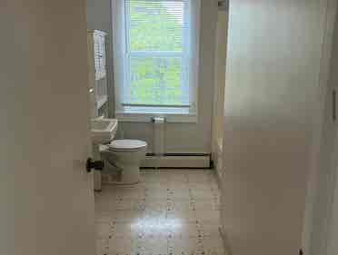 2 - bedroom, /person