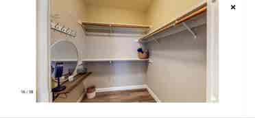 Master bedroom w. private Bath
