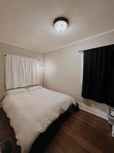 WOMENONLY-
Room for rent in Pasadena