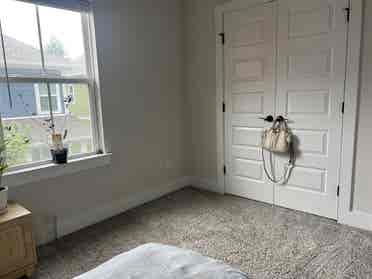 Room available 8 min from Broadway