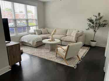 Room available 8 min from Broadway