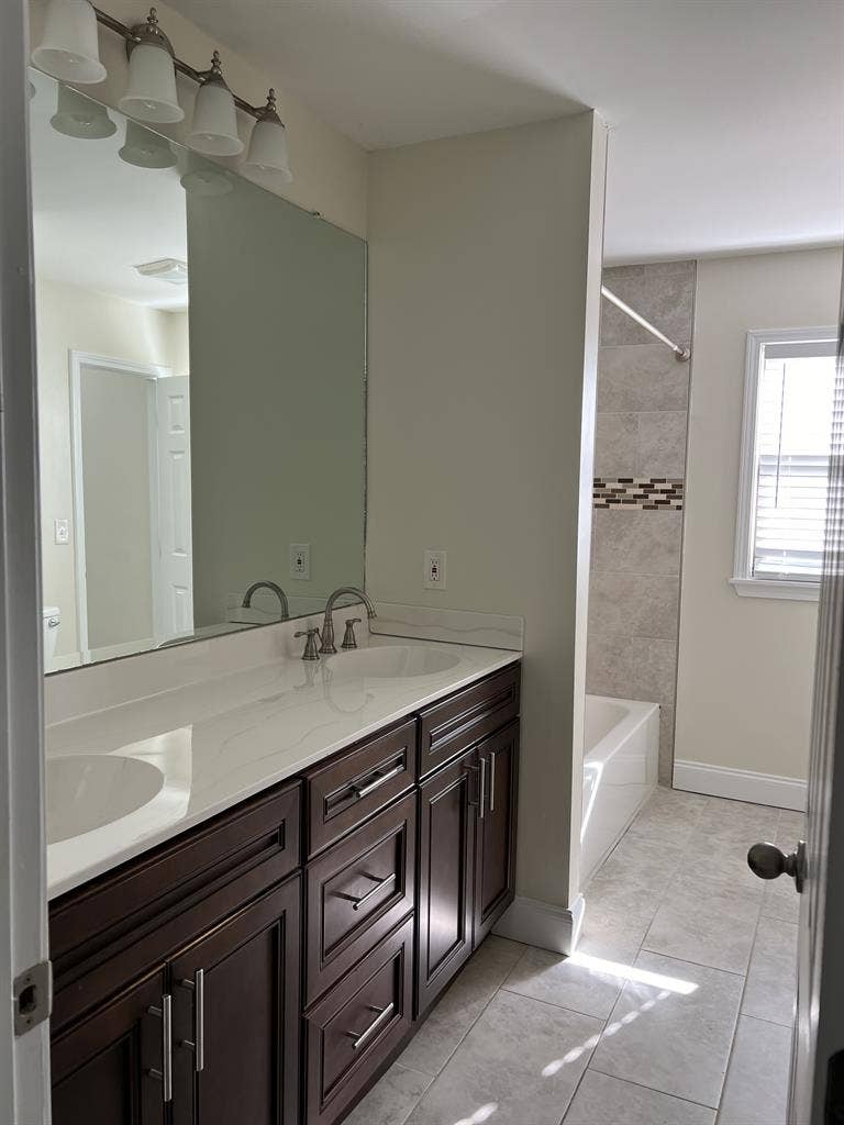 PRIVATE ROOM FOR RENT
