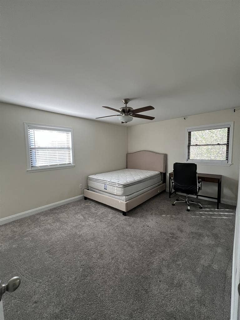 PRIVATE ROOM FOR RENT