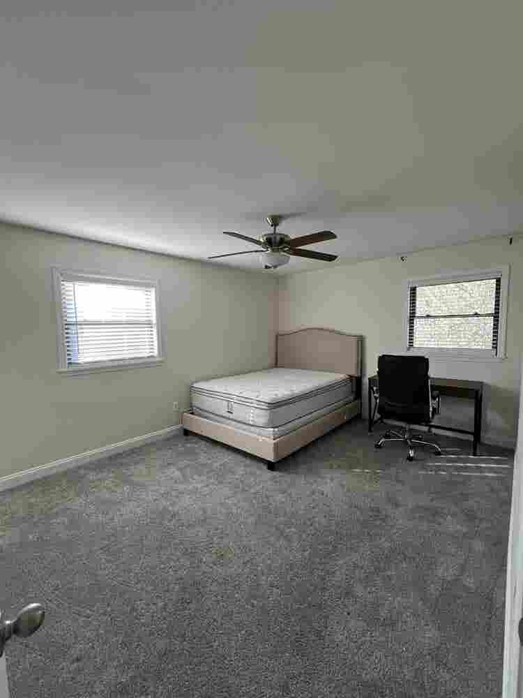 PRIVATE ROOM FOR RENT