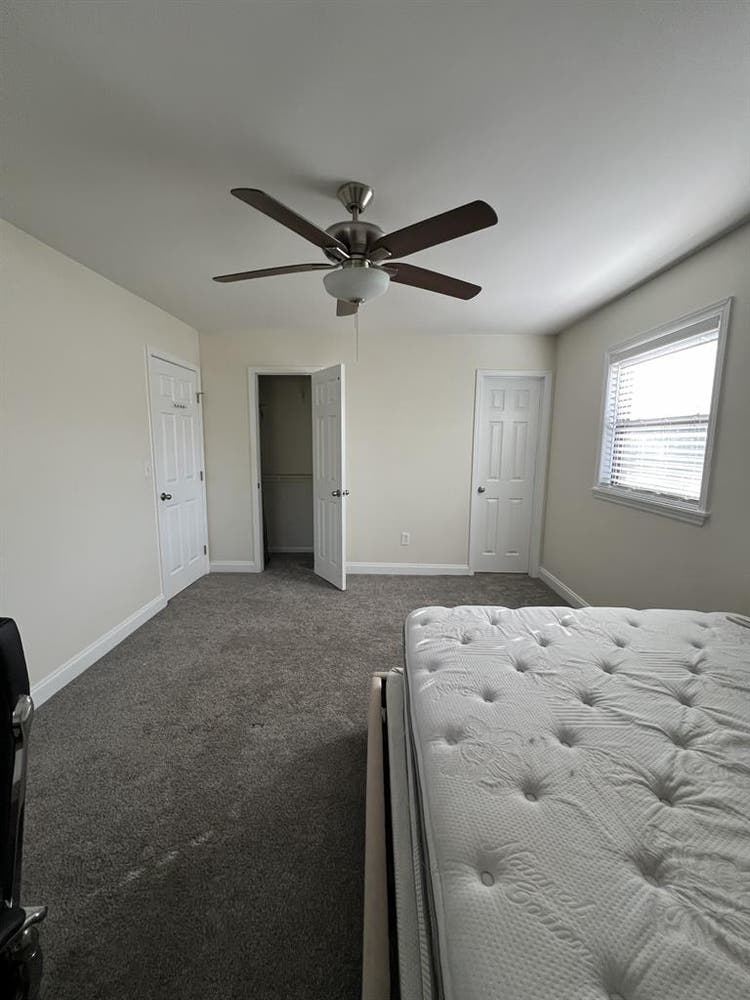PRIVATE ROOM FOR RENT