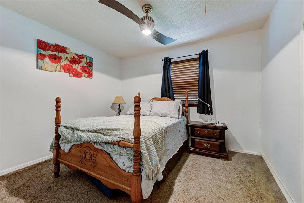 Room for rent, single moms encourag